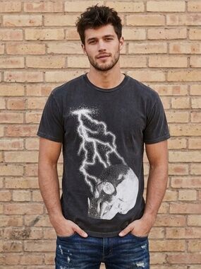 Metallica 1991-1993 World Tour Faded Black Graphic Tee, New, Medium